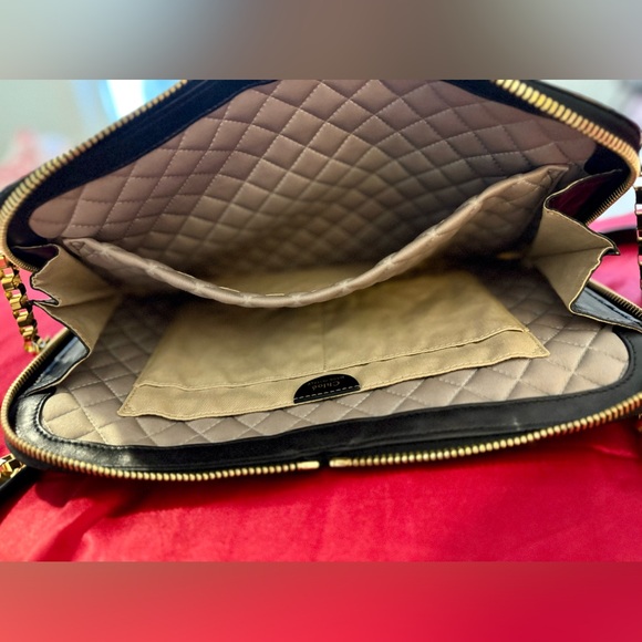 Black Lucy Leather Shoulder Bag - Picture 8 of 10